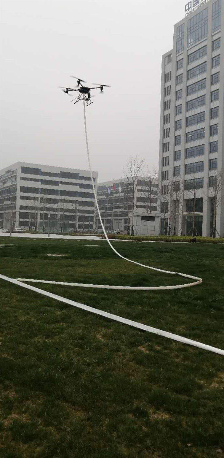 可以空中拖水帶100米的滅火無人機(jī)，助力高層建筑救援